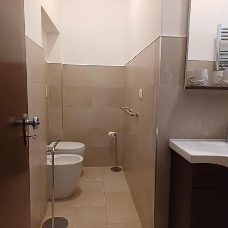 Poggiosanrocco Apartamento *